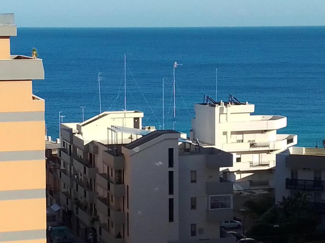Apartamento Blu Monopoli Exterior foto